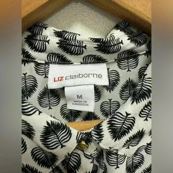 Liz Claiborne women’s button down sleeveless blouse white and black size medium - Picture 3 of 10